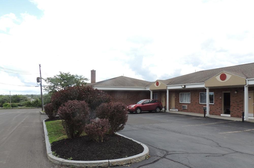 Econo Lodge Dewitt I-90 Luaran gambar