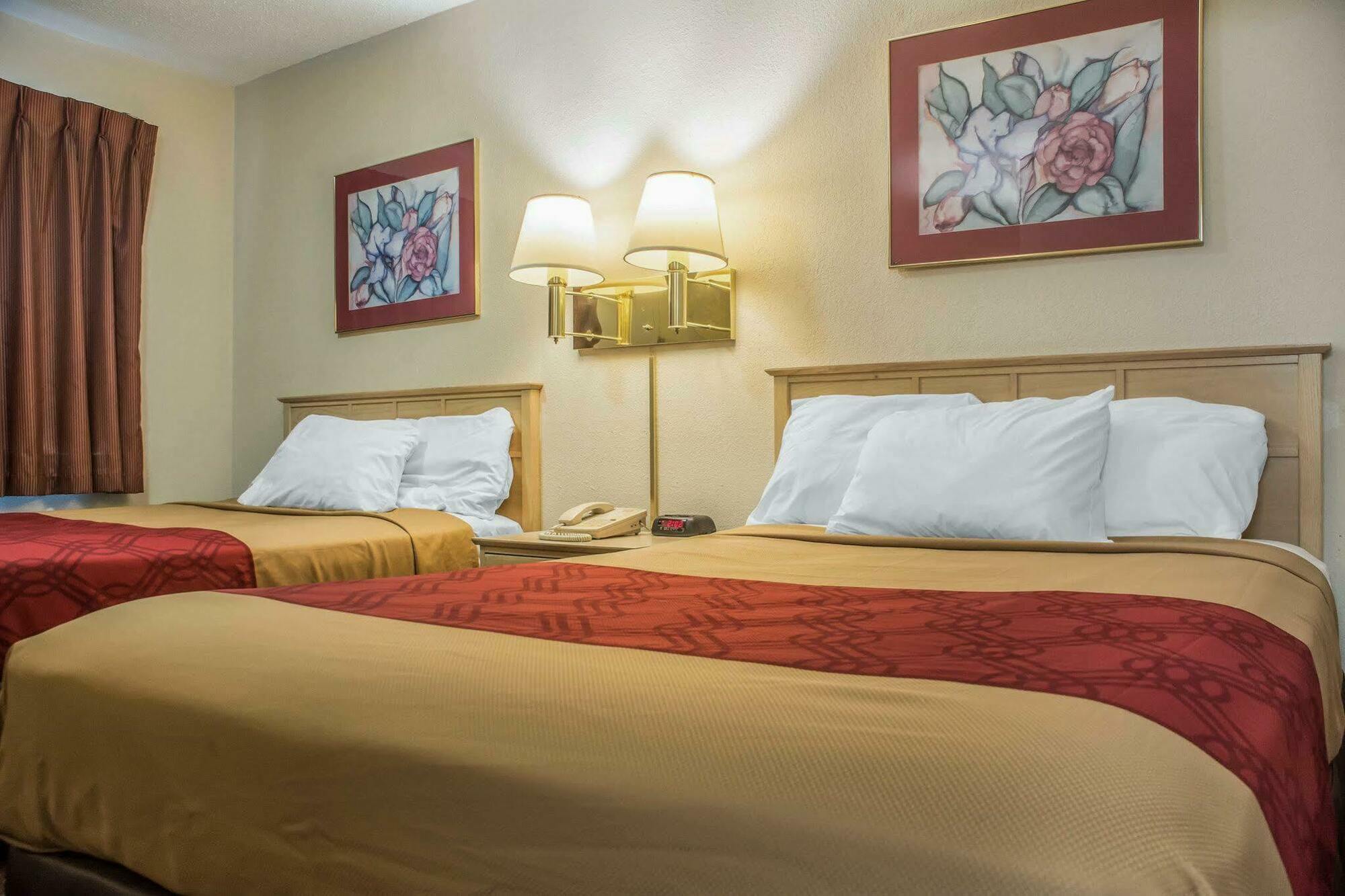 Econo Lodge Dewitt I-90 Luaran gambar
