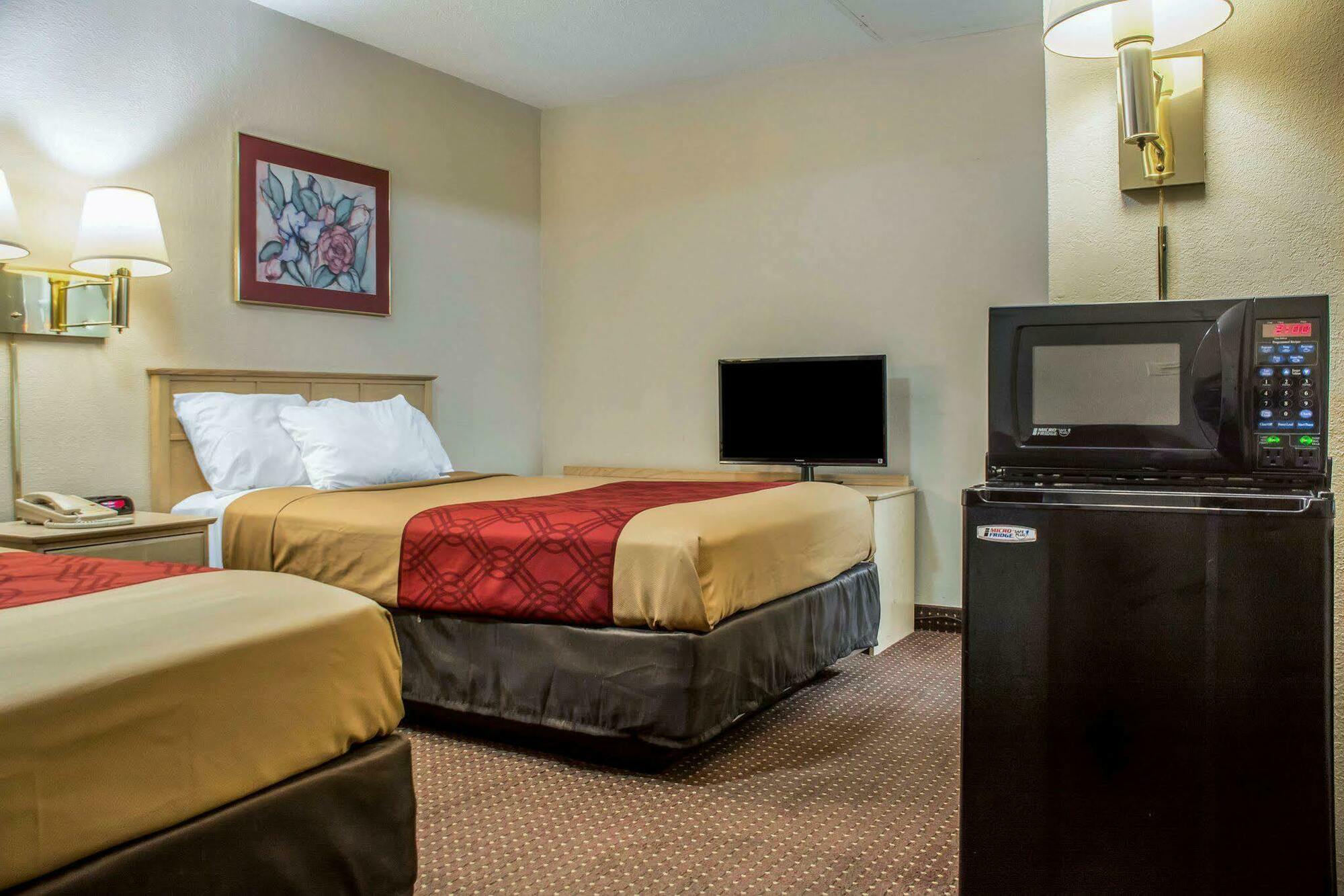 Econo Lodge Dewitt I-90 Luaran gambar
